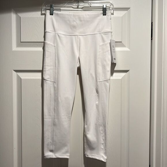 NWT Athleta Ultimate Stash II Capri Size Small Petite. - Picture 4 of 10